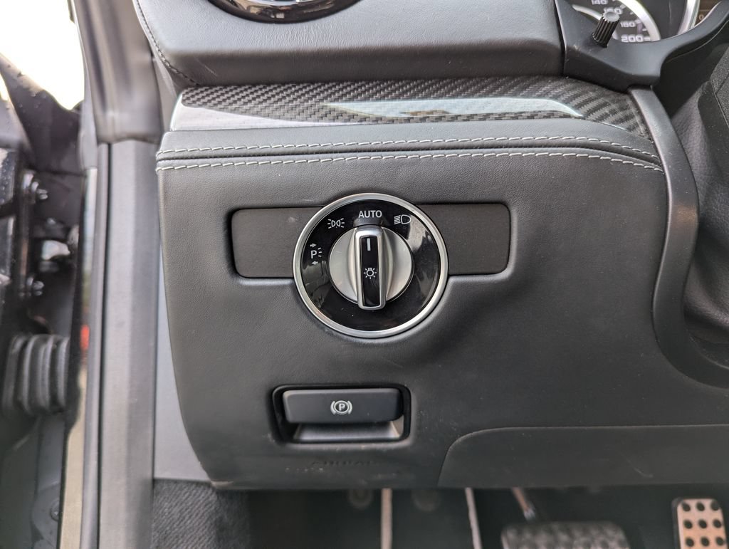 Used 2016 Mercedes-Benz SL 63 AMG image 16