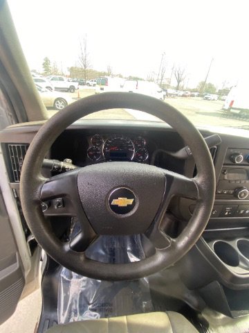 Used 2014 Chevrolet Express 2500 image 21