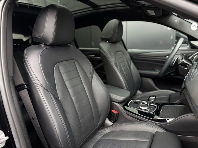 Used 2024 BMW X4 xDrive30i w/ Premium Package AWD/4WD image 57