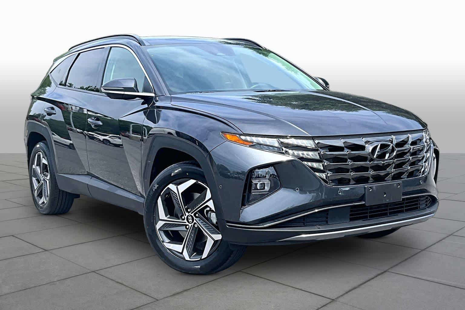 Used 2022 Hyundai Tucson Limited w/ Winter Package AWD/4WD image 3