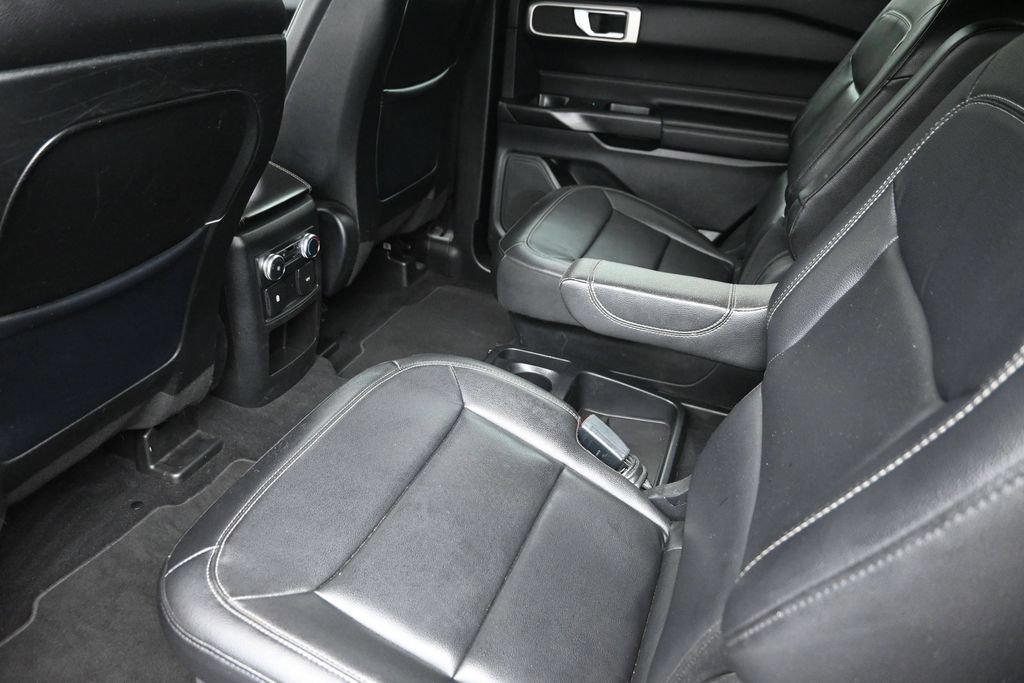 Used 2020 Ford Explorer XLT RWD image 14