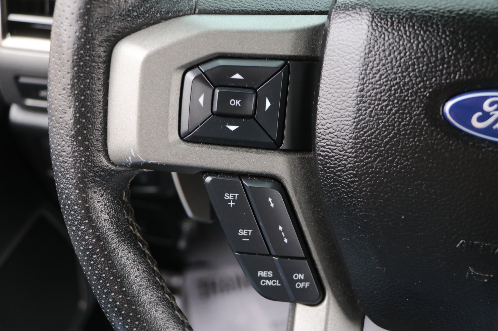 Used 2018 Ford F150 Raptor w/ Equipment Group 802A Luxury AWD/4WD image 12
