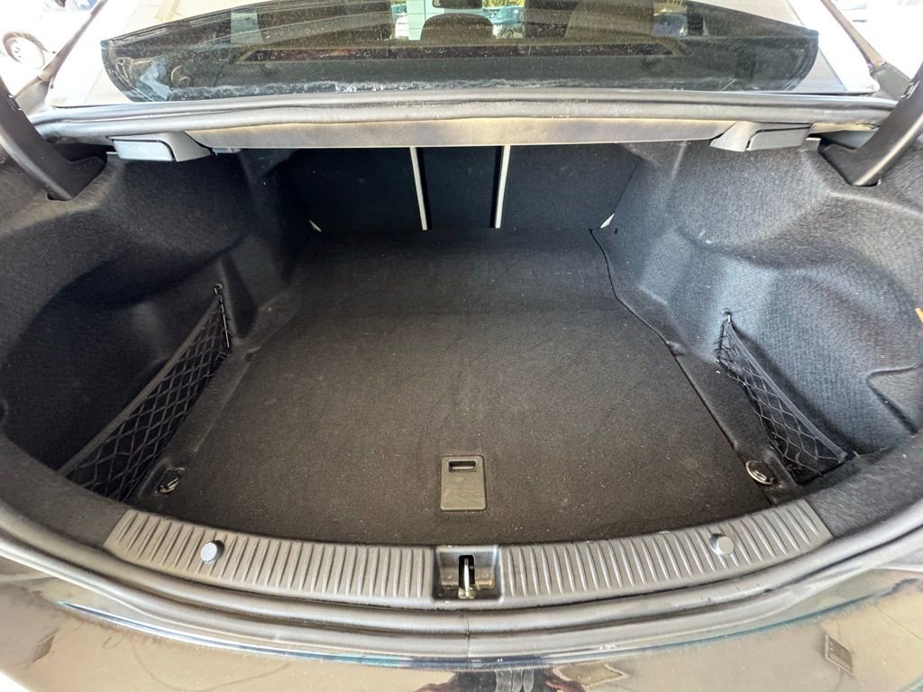Used 2018 Mercedes-Benz C 300 Sedan image 9