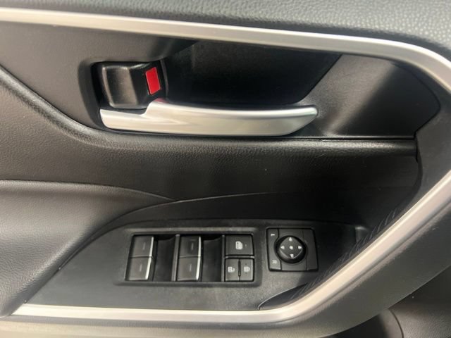 Used 2024 Toyota RAV4 XLE AWD/4WD image 19