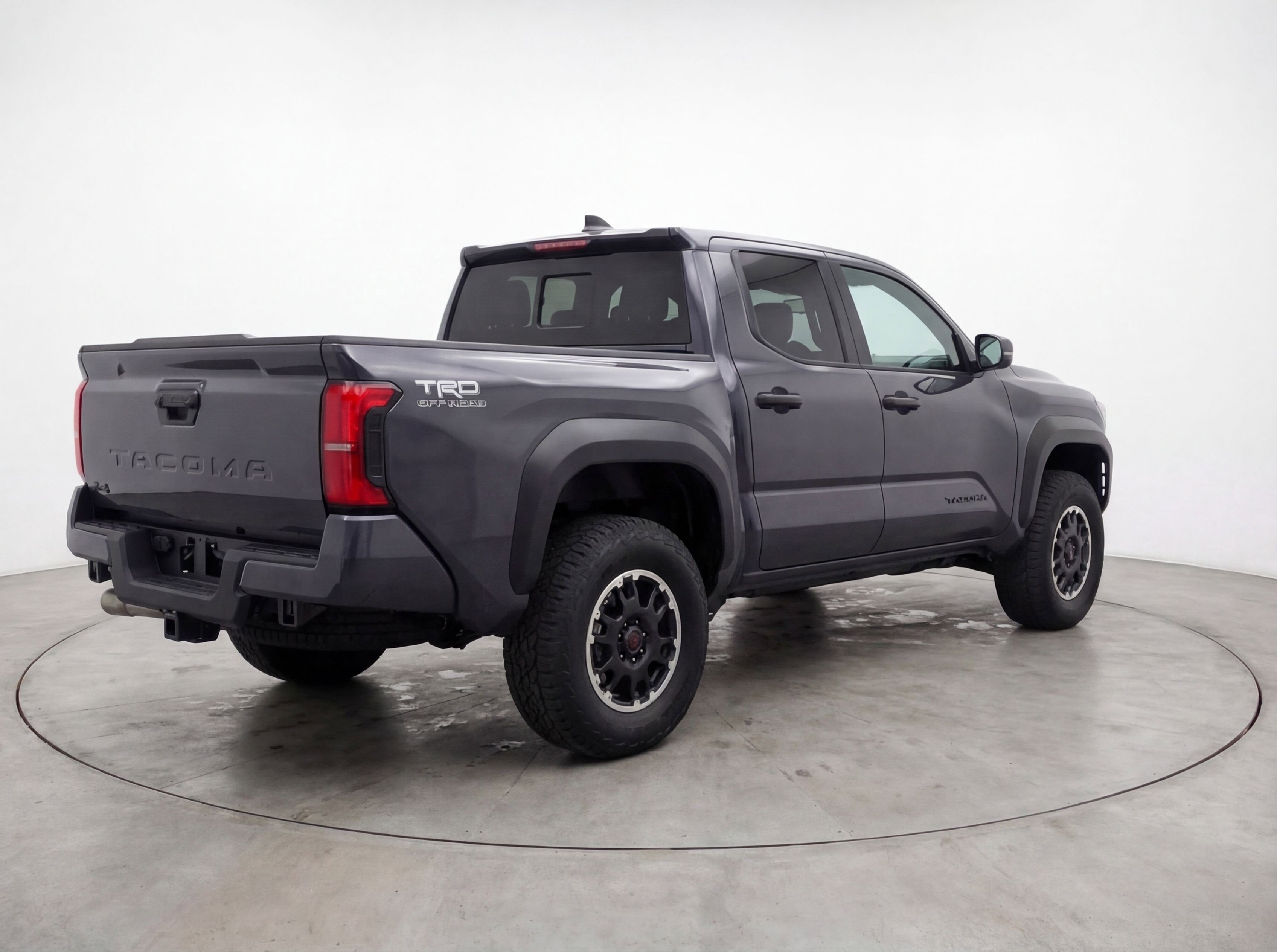 Used 2025 Toyota Tacoma TRD Off-Road image 9