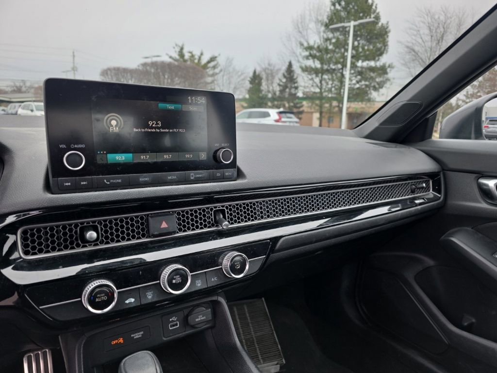 Used 2023 Honda Civic Sport image 19