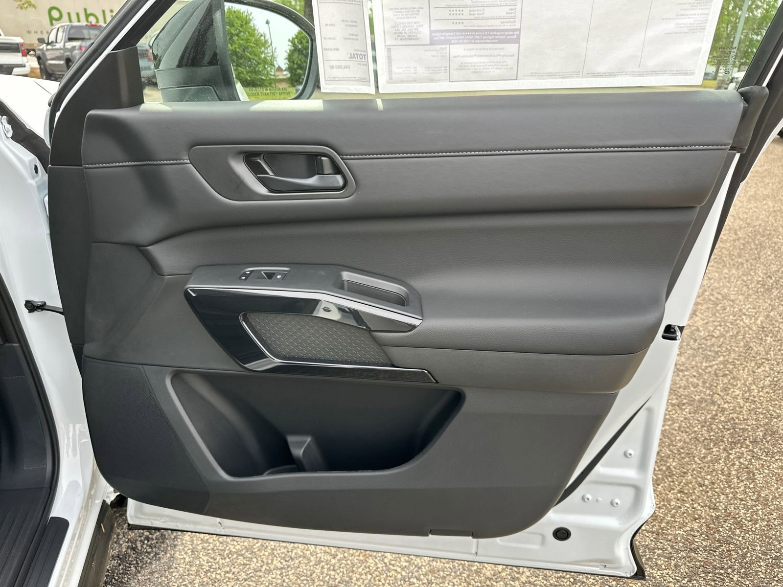 New 2026 Nissan Pathfinder SV image 11