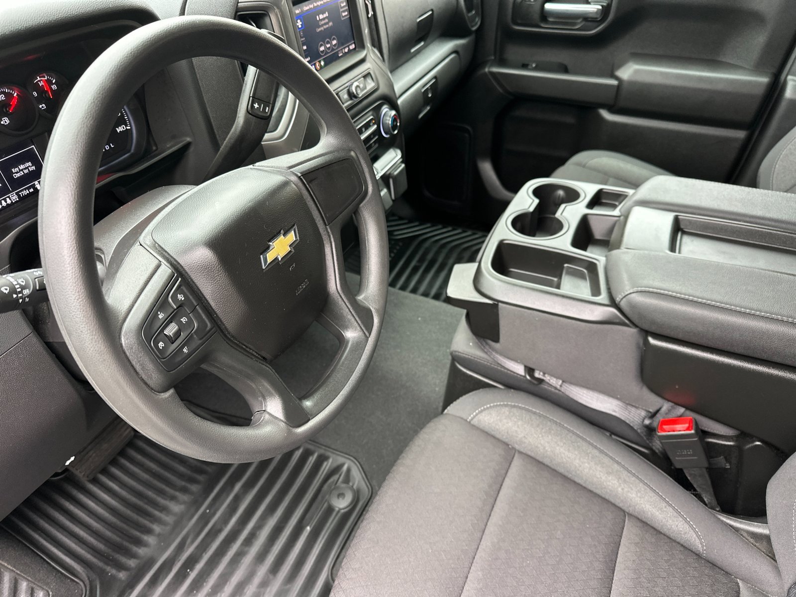 Used 2025 Chevrolet Silverado 1500 Custom image 10