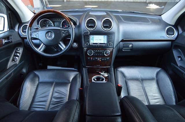 Used 2008 Mercedes-Benz GL 550 4MATIC image 16