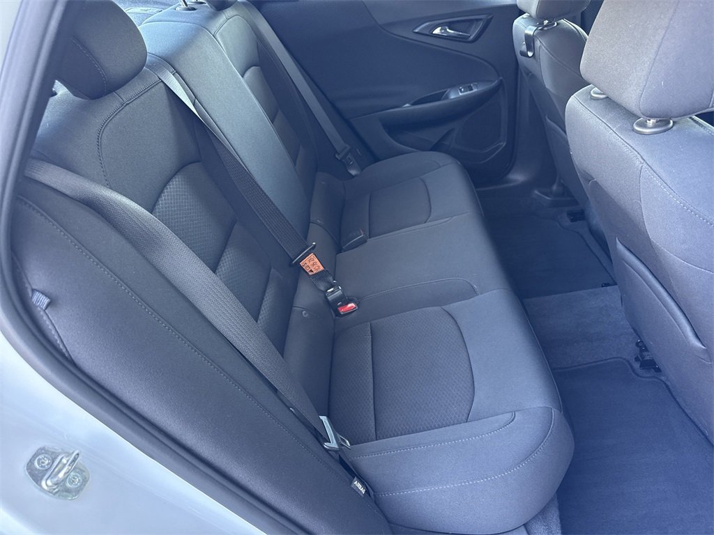 Used 2021 Chevrolet Malibu LS image 32