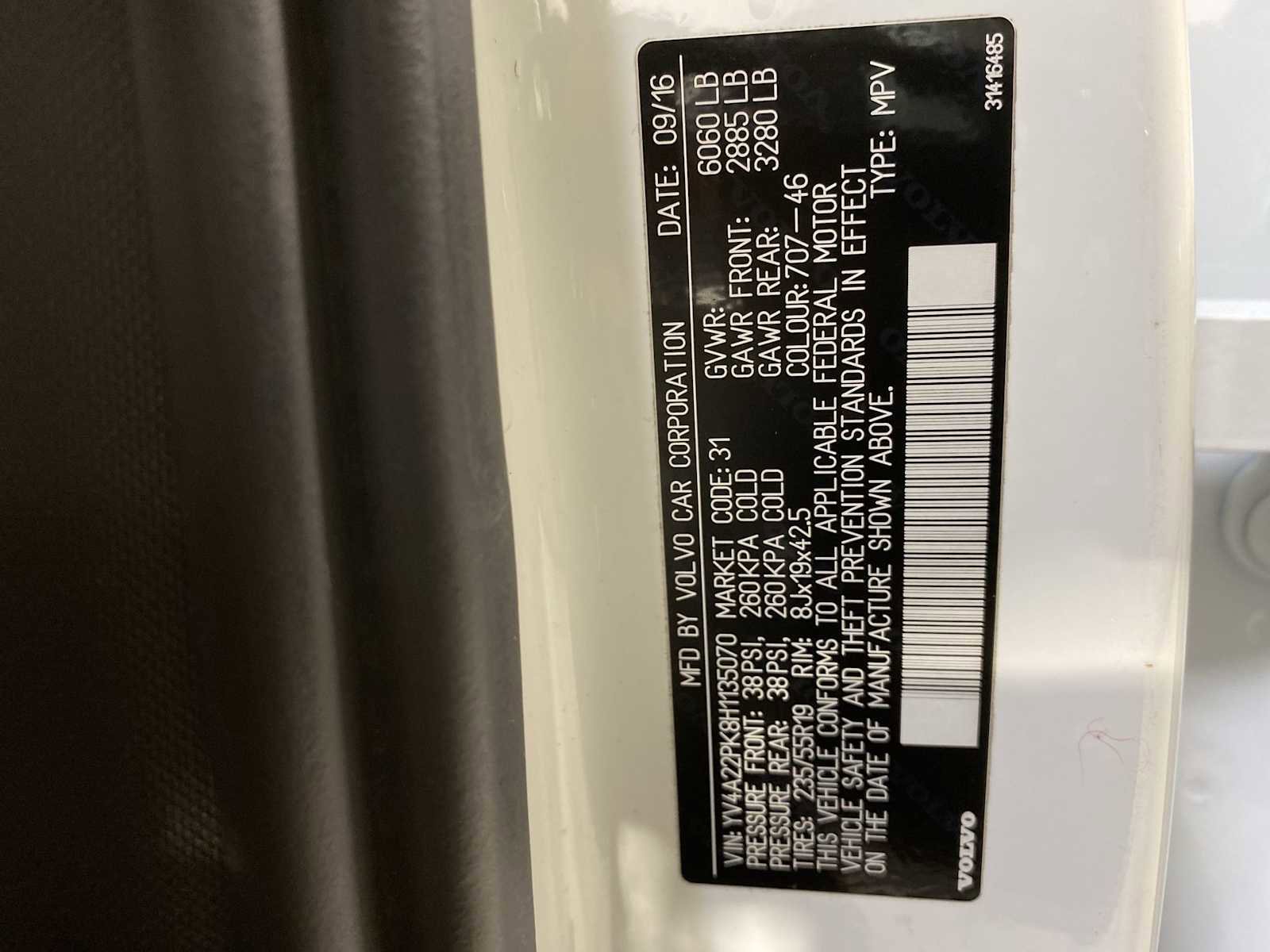 Used 2017 Volvo XC90 T6 Momentum w/ Vision Package image 21