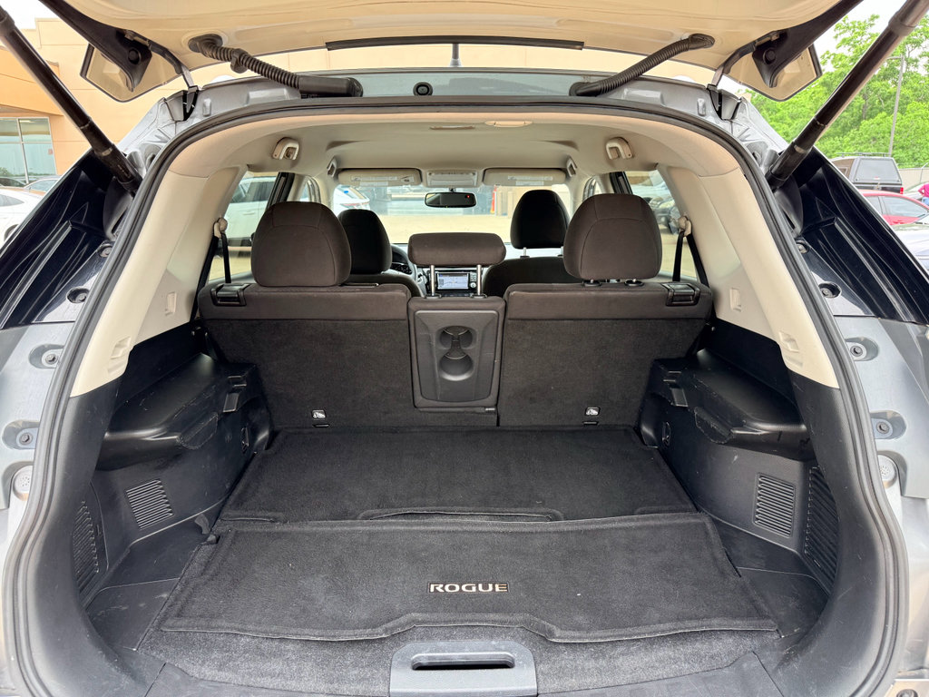 Used 2016 Nissan Rogue SV w/ SV Premium Package FWD image 27