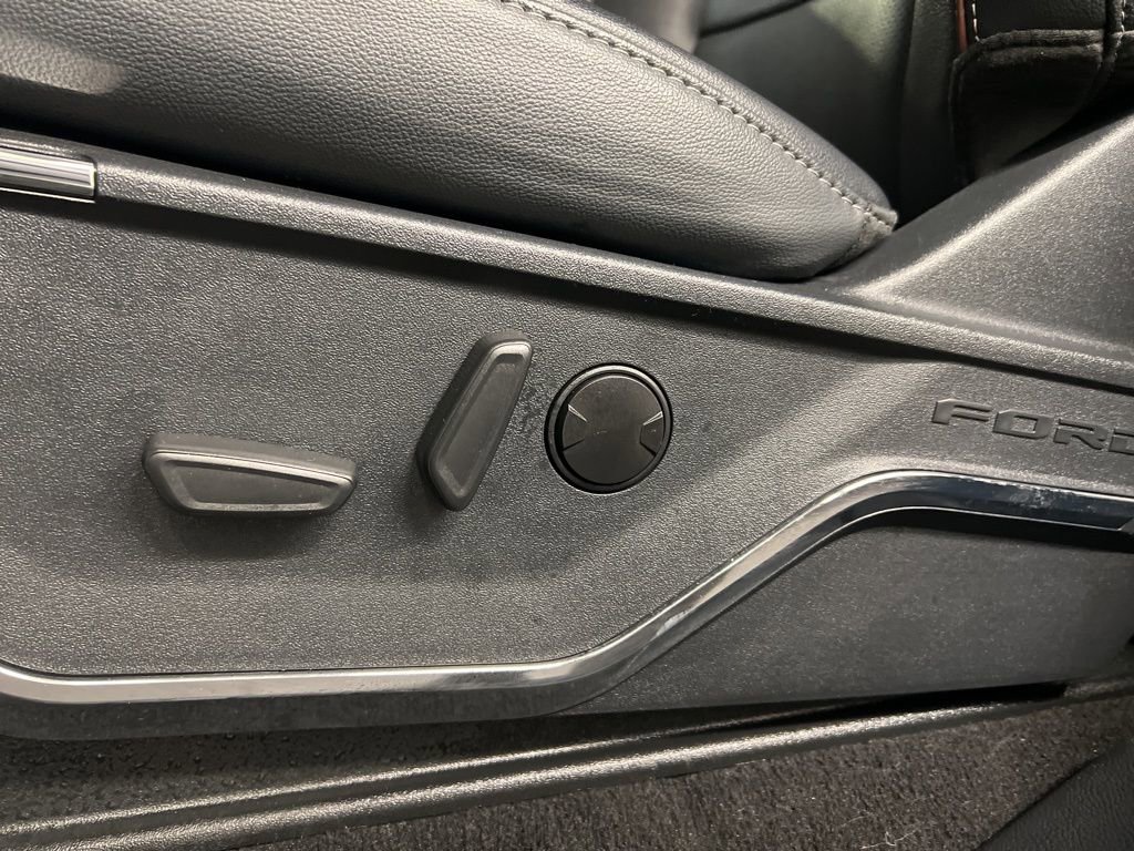 Used 2023 Ford F350 Lariat w/ Lariat Ultimate Package image 30