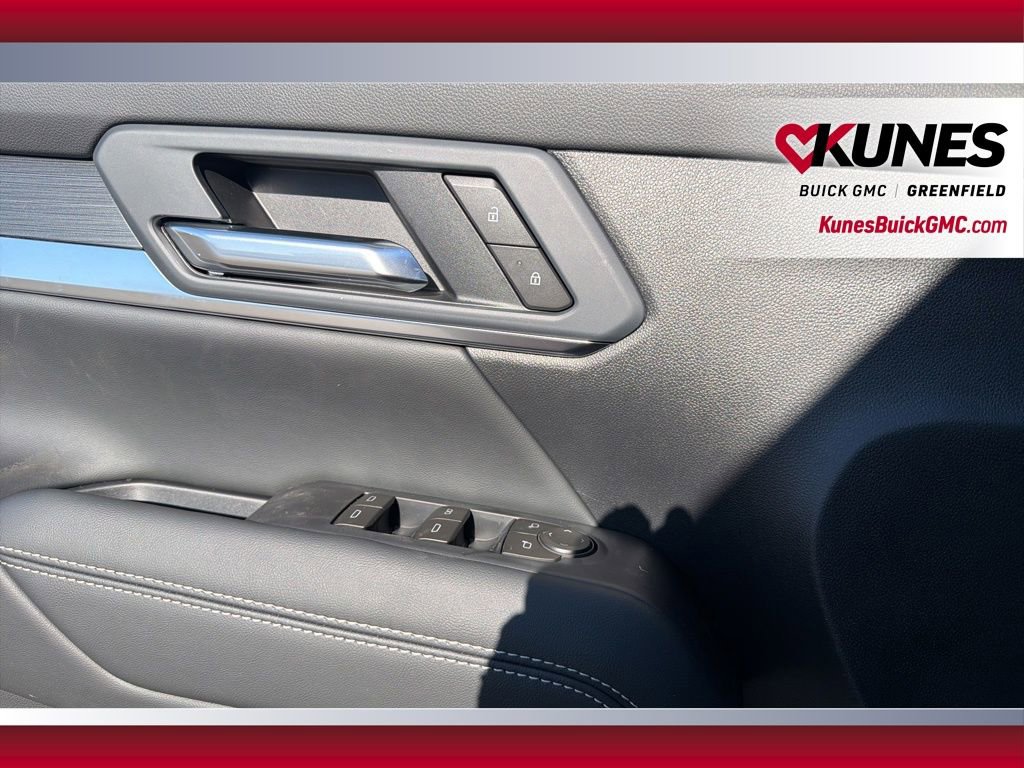 New 2026 GMC Terrain Elevation w/ Elevation Premium Package image 31