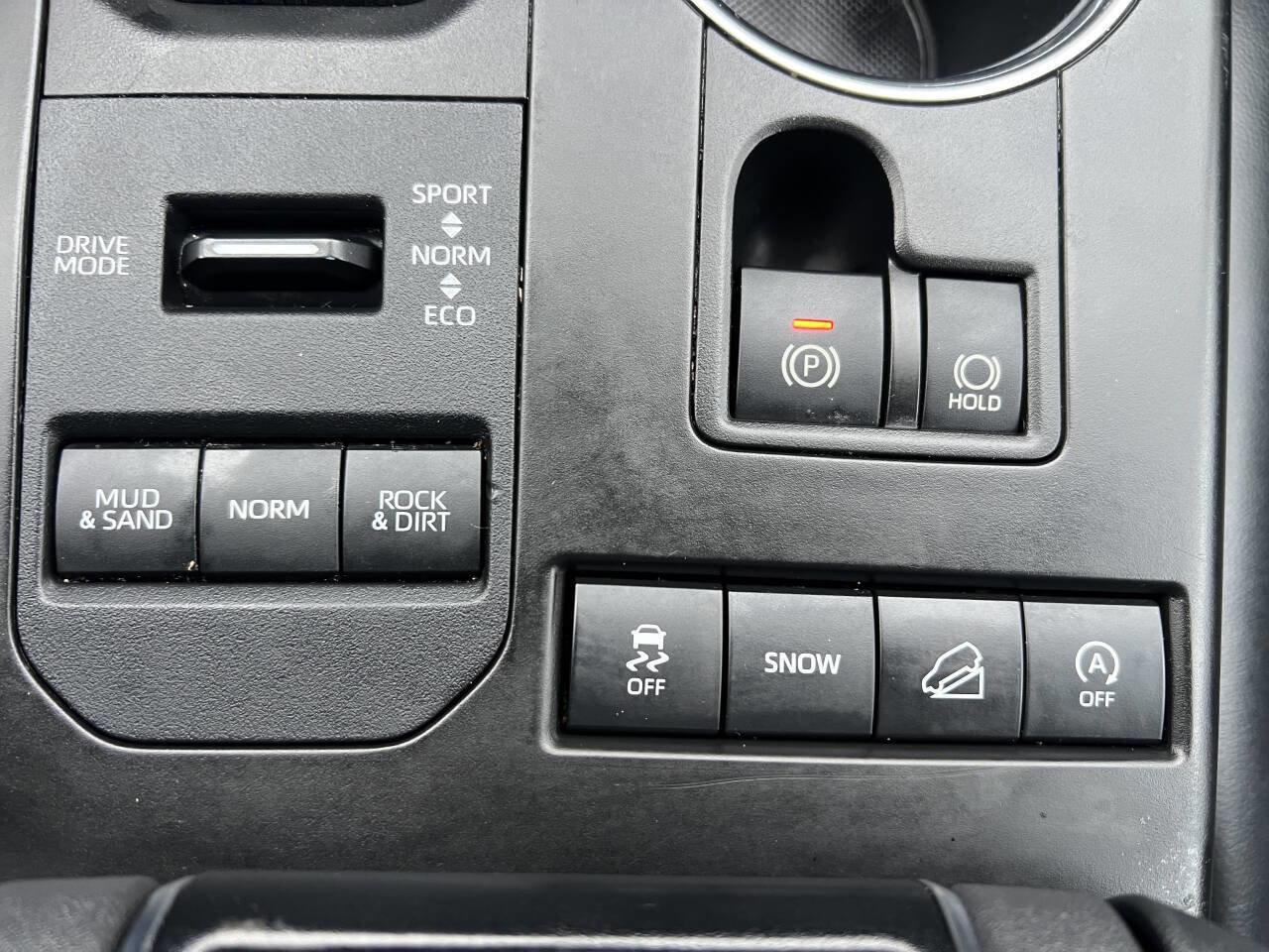 Used 2021 Toyota Highlander XLE image 14