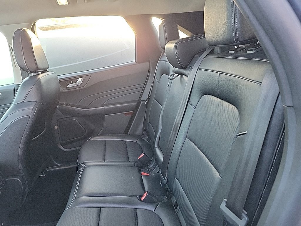 Used 2022 Ford Escape SEL AWD/4WD image 14