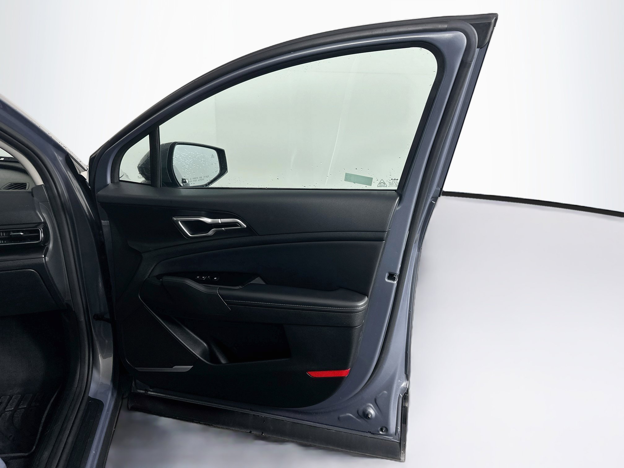 Used 2023 Kia Sportage EX FWD image 32