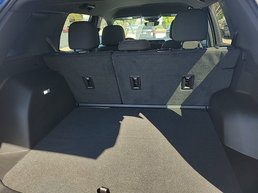 Used 2025 GMC Terrain Elevation w/ Technology Package II image 14