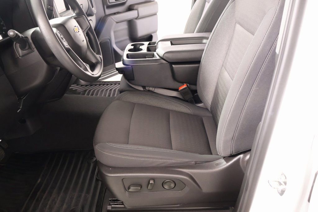 Used 2024 Chevrolet Silverado 1500 Custom image 10
