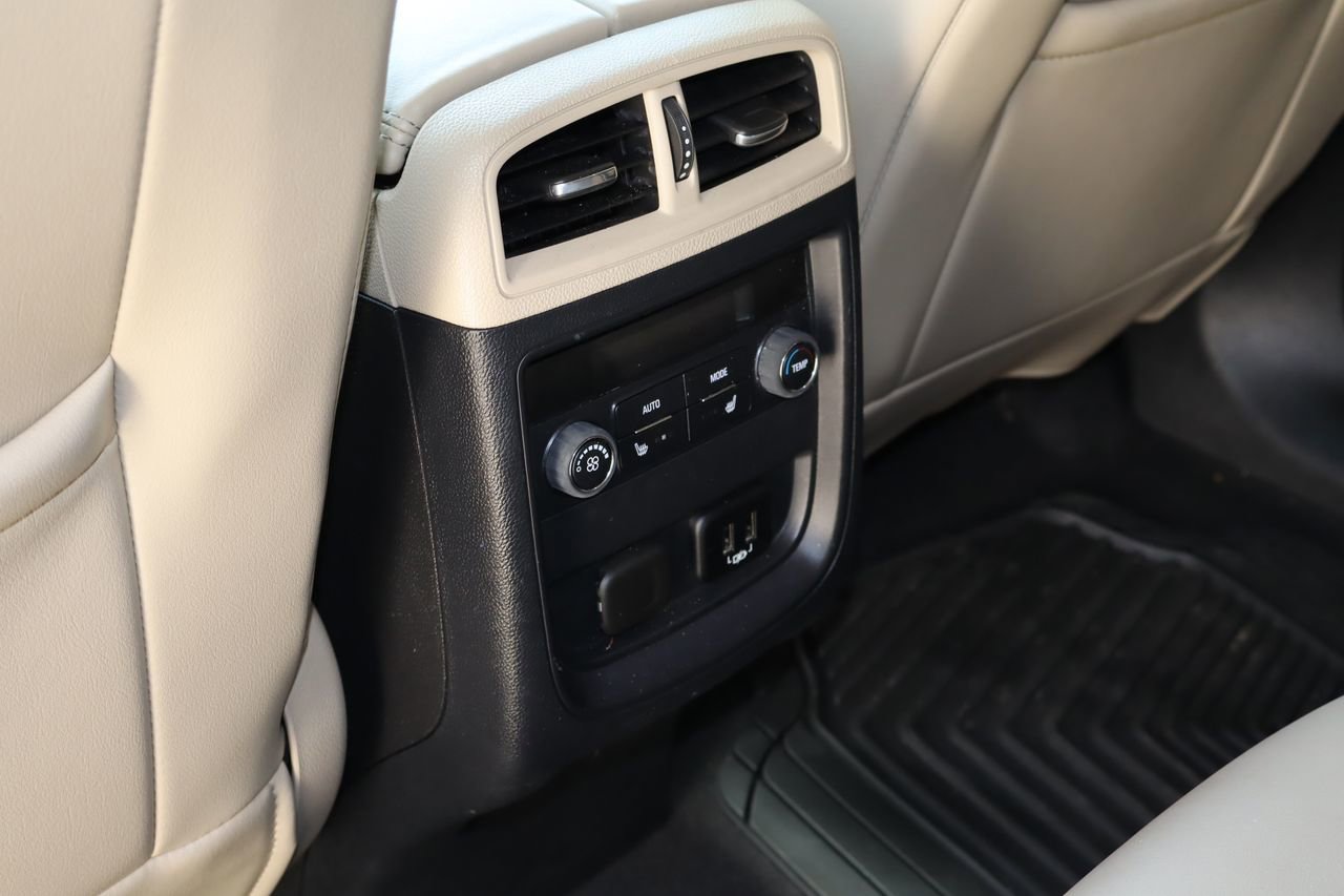 Used 2017 Buick Envision Essence FWD image 18