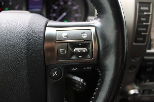 Used 2018 Lexus GX 460 Luxury AWD/4WD image 11
