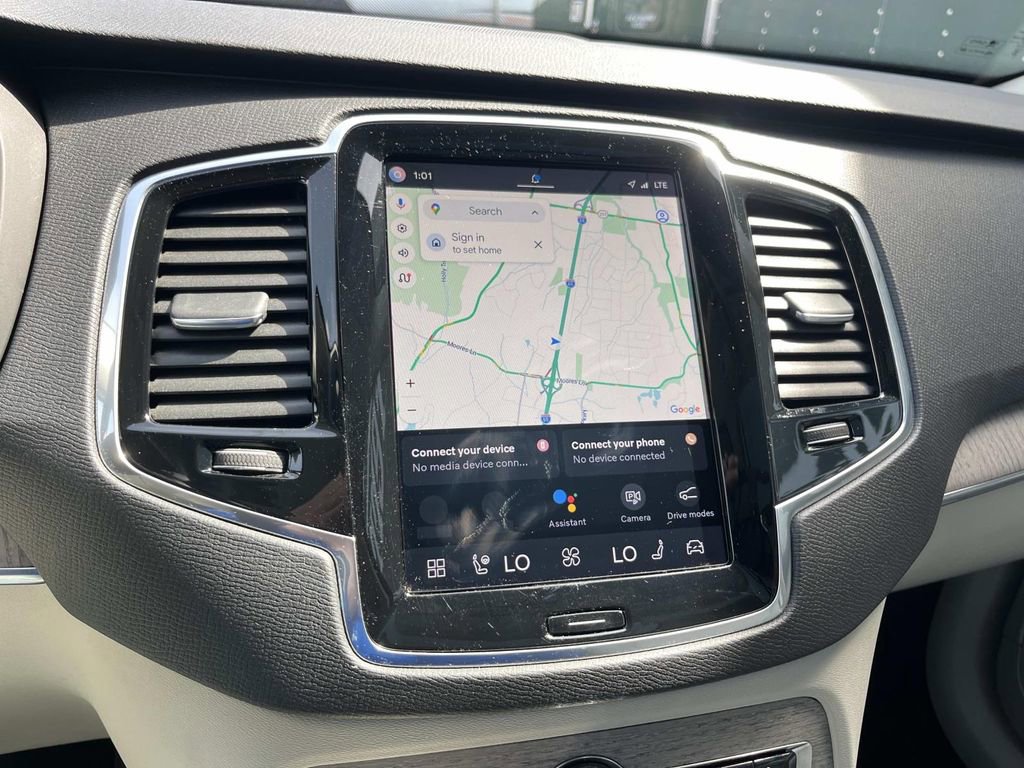 Certified 2024 Volvo XC90 B6 Plus w/ Protection Package image 35