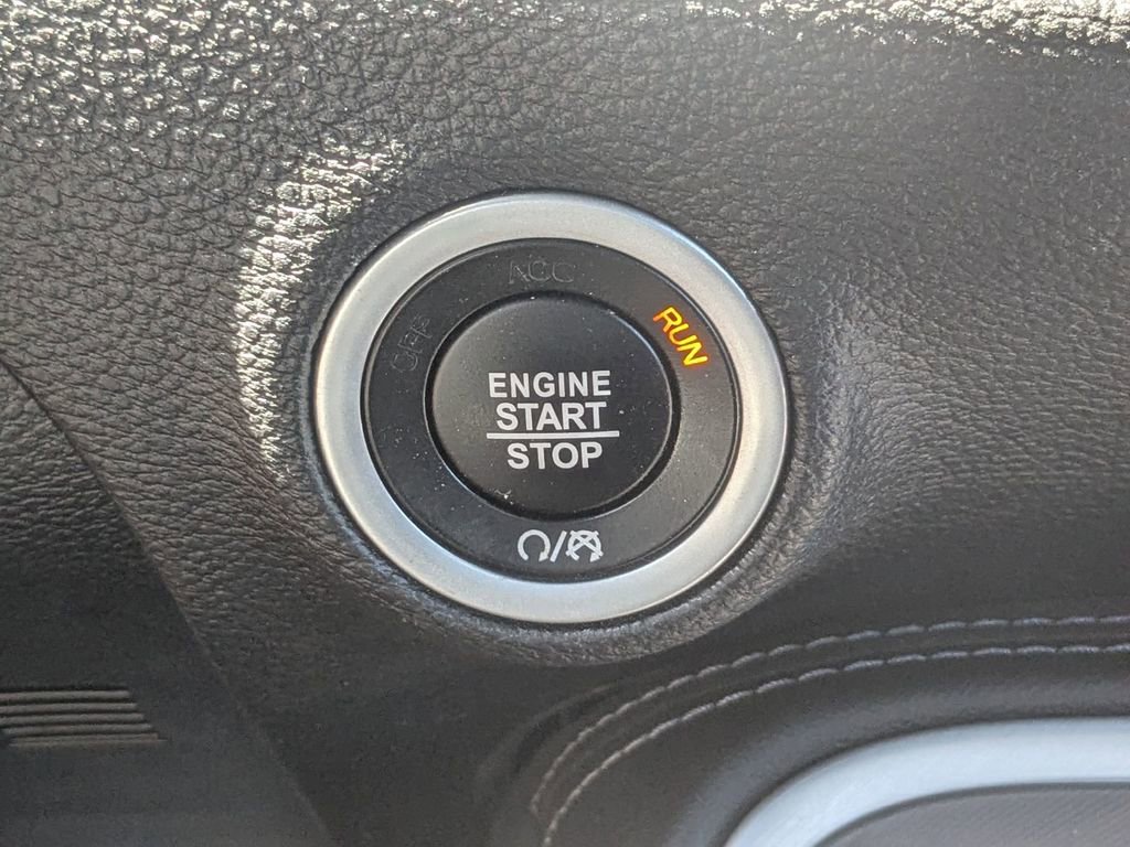 Used 2022 Dodge Challenger R/T RWD image 20