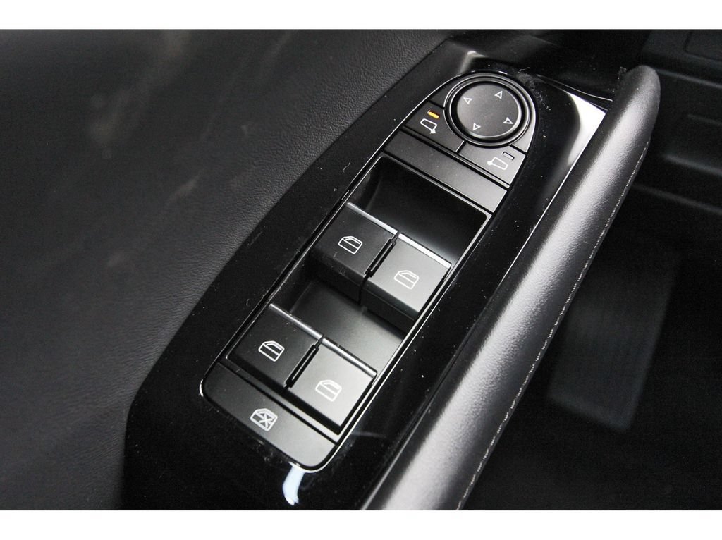 New 2026 MAZDA MAZDA3 2.5 S Hatchback w/ Premium Pkg FWD image 19