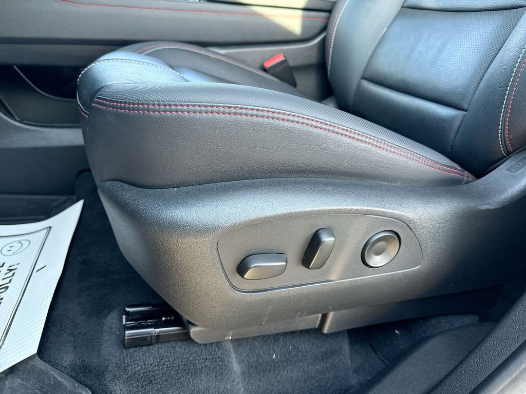Used 2024 Chevrolet Traverse RS w/ LPO, Floor Liner Package image 12