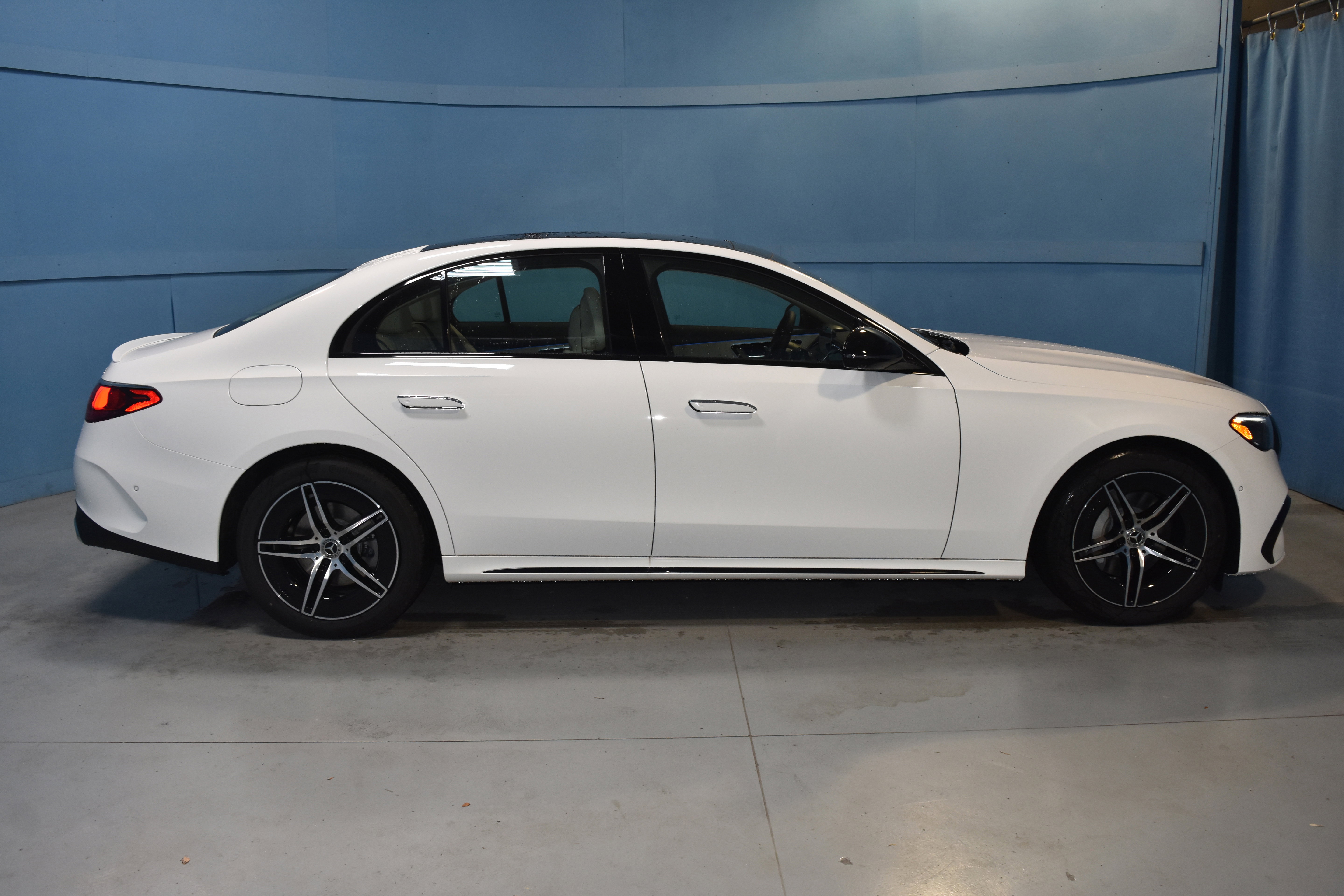 New 2026 Mercedes-Benz E 350 4MATIC Sedan image 18