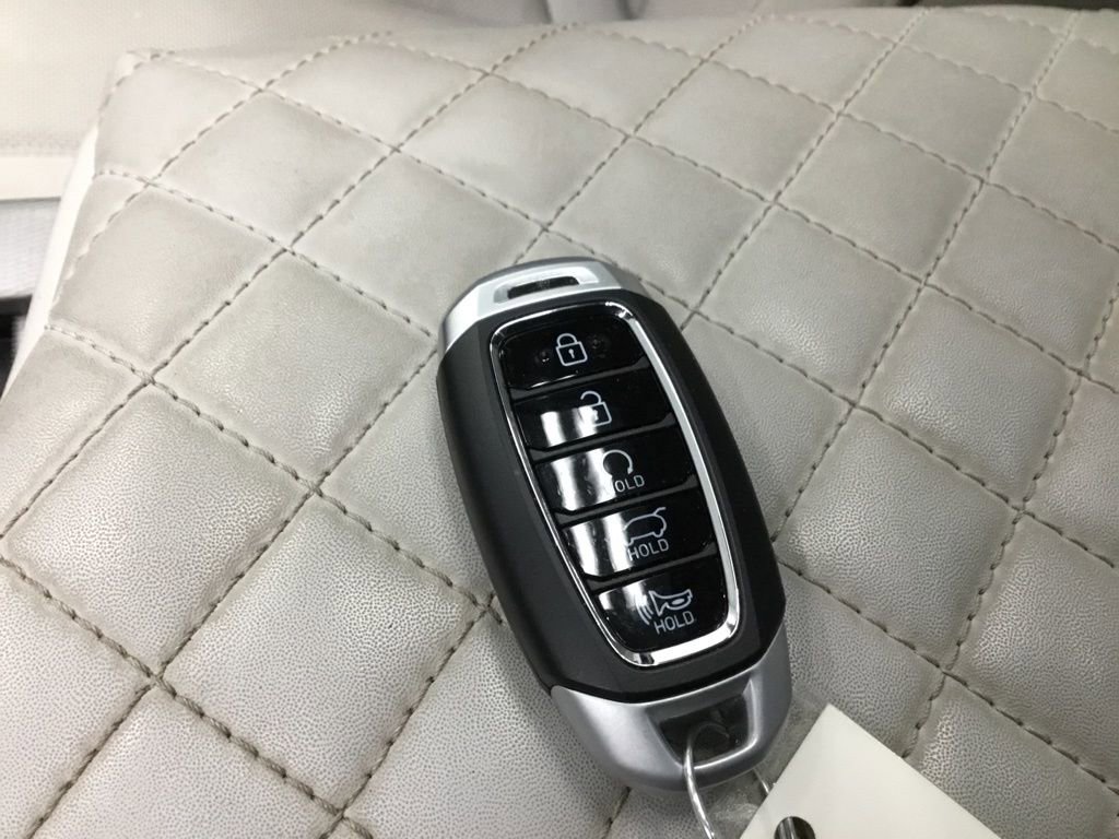 Used 2022 Hyundai Palisade Limited w/ Cargo Package image 10