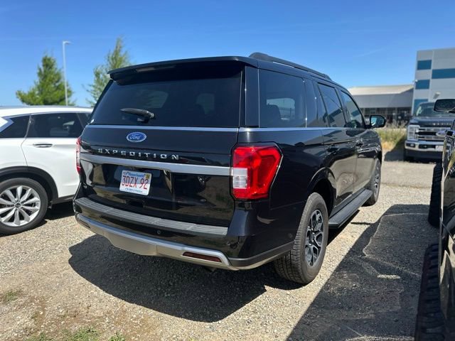 Used 2024 Ford Expedition XLT image 6
