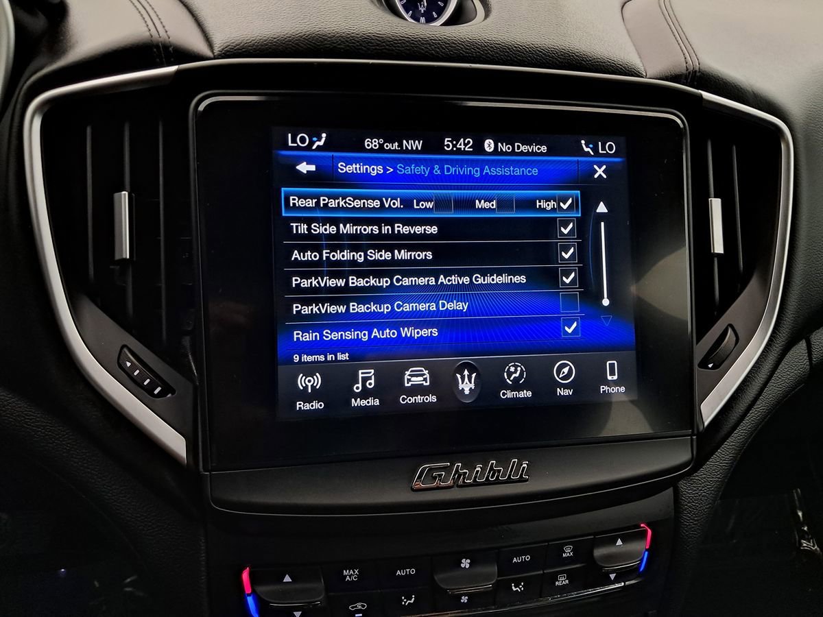Used 2019 Maserati Ghibli S Q4 AWD/4WD image 14