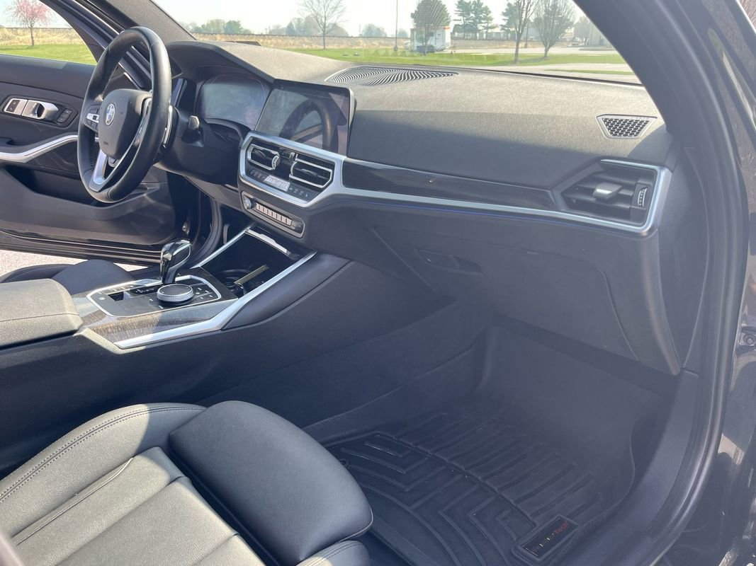 Used 2020 BMW 330i xDrive Sedan w/ Convenience Package AWD/4WD image 14