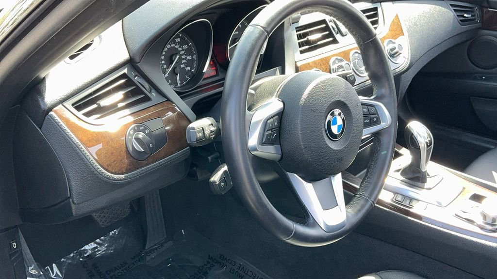 Used 2012 BMW Z4 sDrive28i image 18