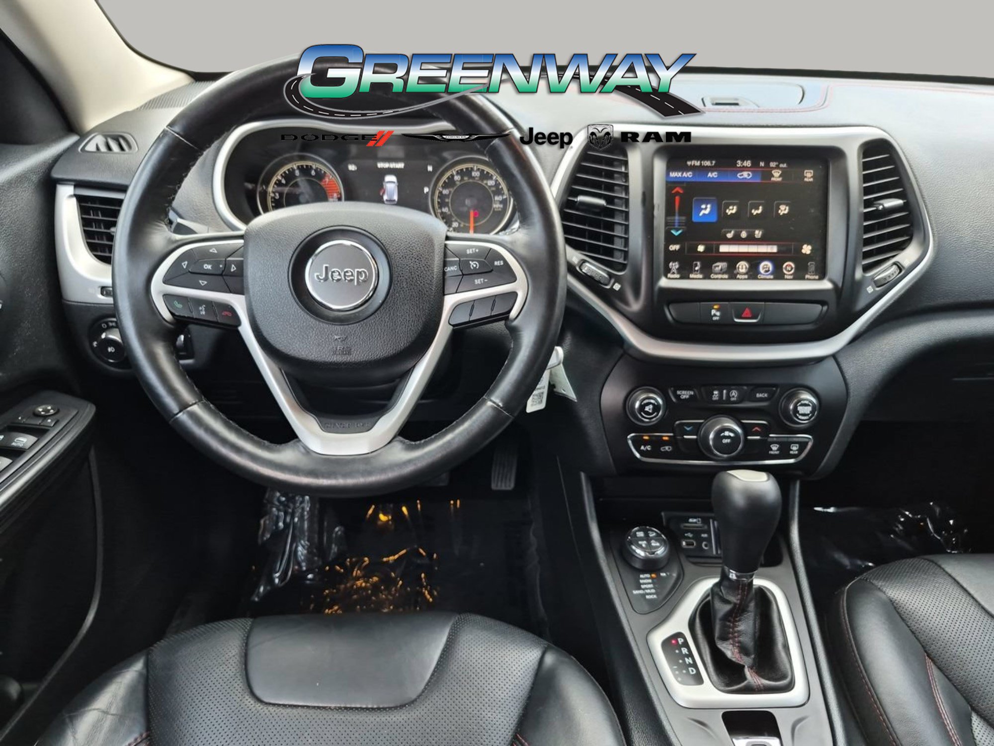 Used 2016 Jeep Cherokee Trailhawk w/ Leather Interior Group AWD/4WD image 13