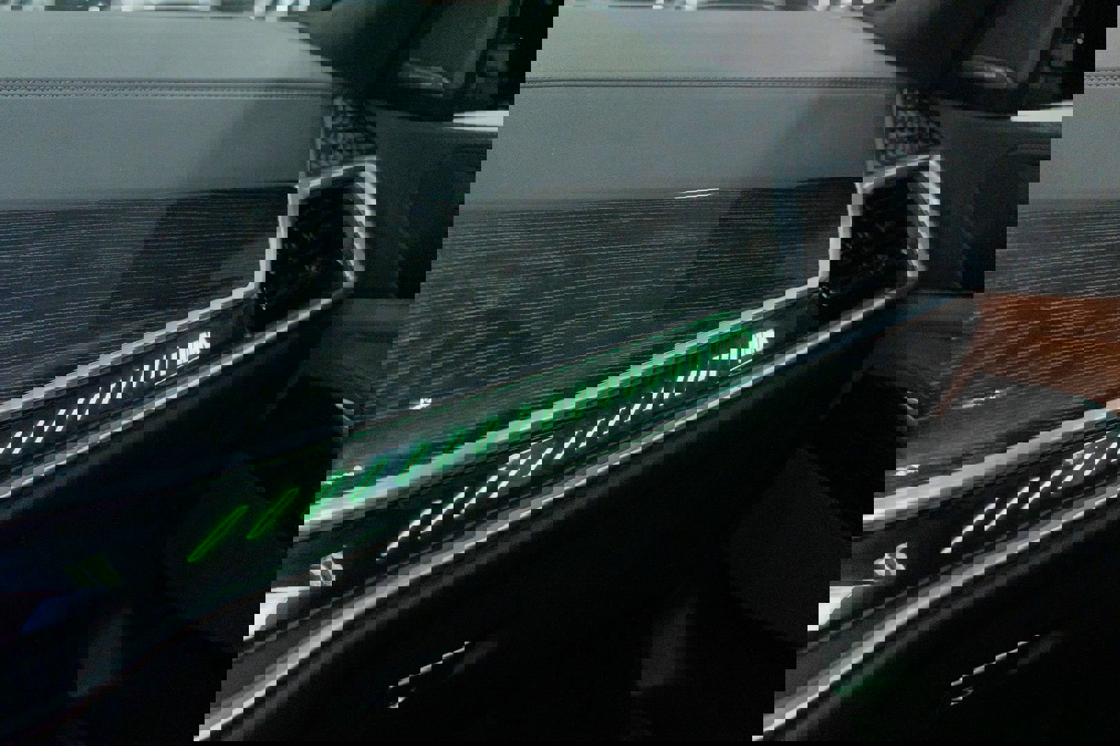 Used 2023 BMW X7 M60i image 74