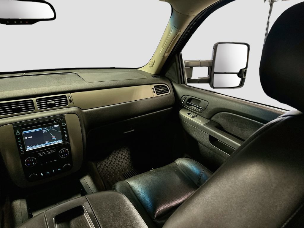 Used 2014 Chevrolet Silverado 2500 LTZ w/ LTZ Plus Package AWD/4WD image 24