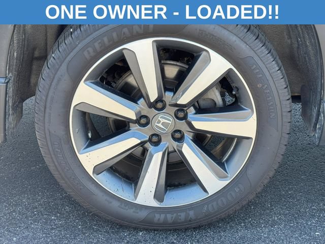 Used 2025 Honda Pilot Touring image 12