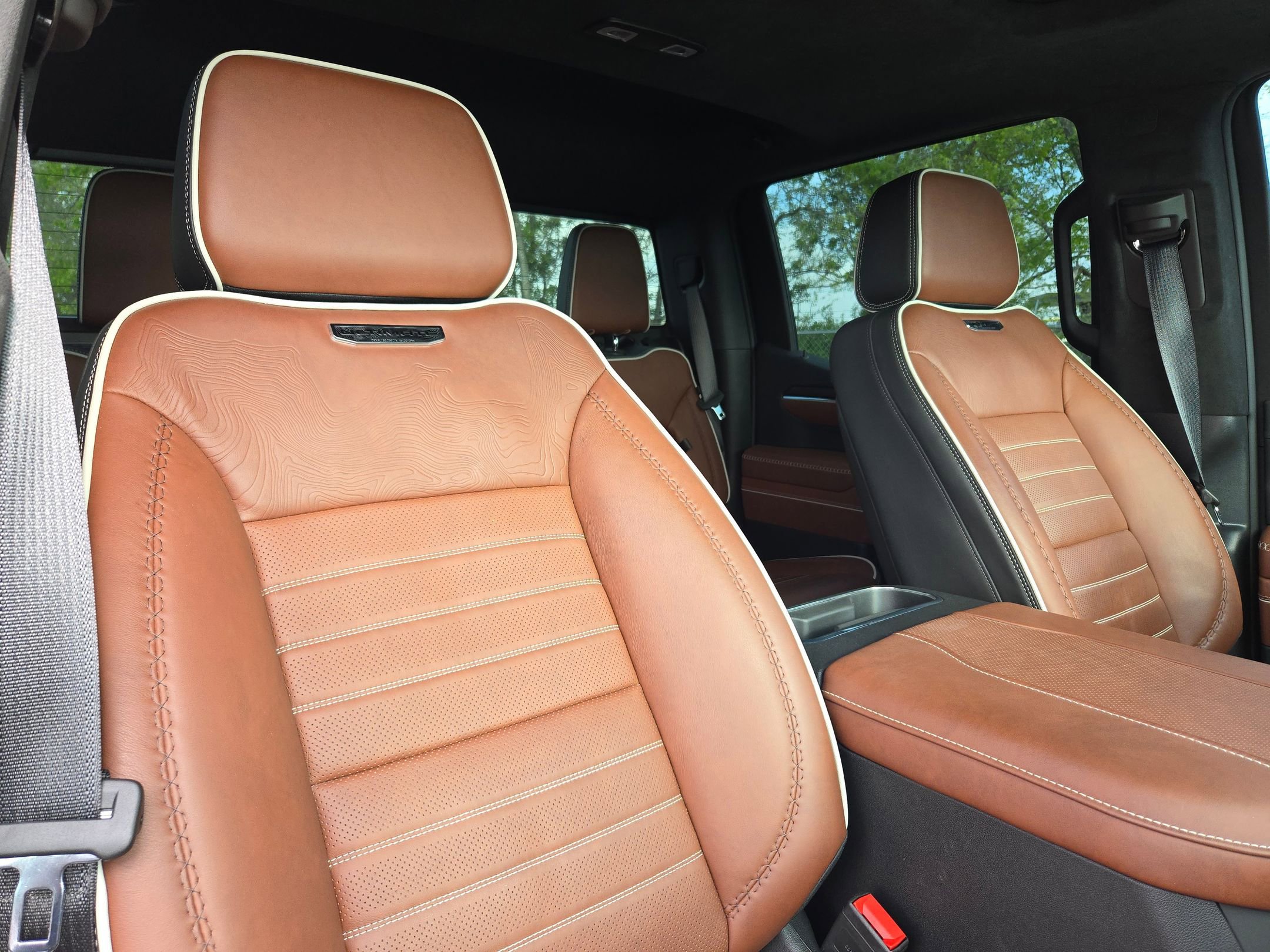 Used 2025 GMC Sierra 1500 Denali Ultimate image 32