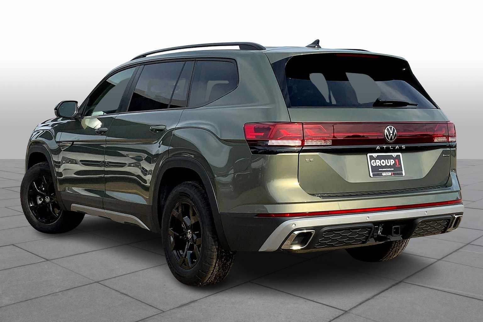 Used 2026 Volkswagen Atlas Peak Edition AWD/4WD image 11