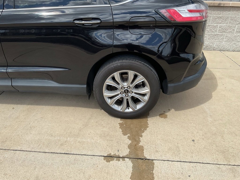 Used 2024 Ford Edge Titanium image 6