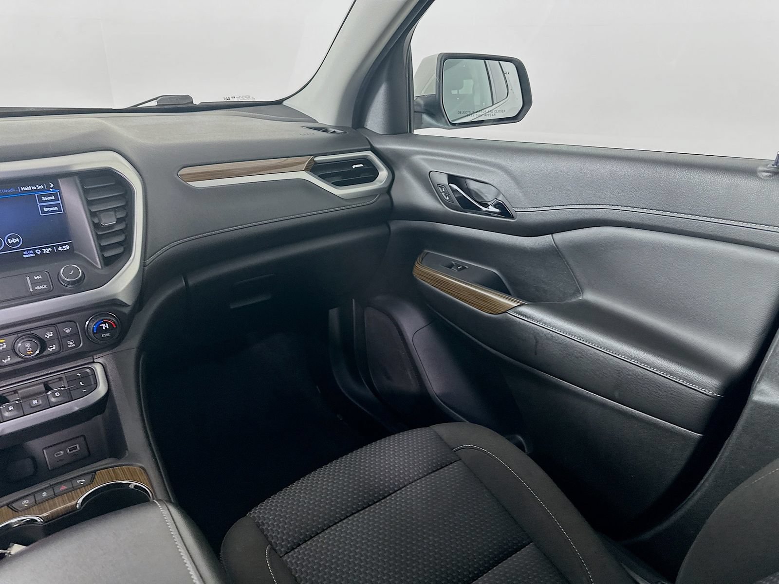 Used 2021 GMC Acadia SLE w/ Driver Convenience Package FWD image 23