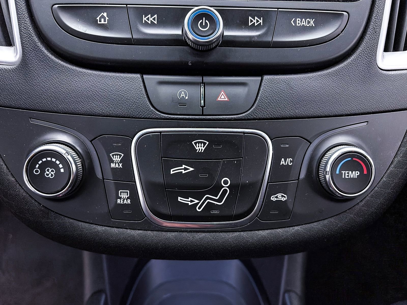 Used 2025 Chevrolet Malibu LS image 22