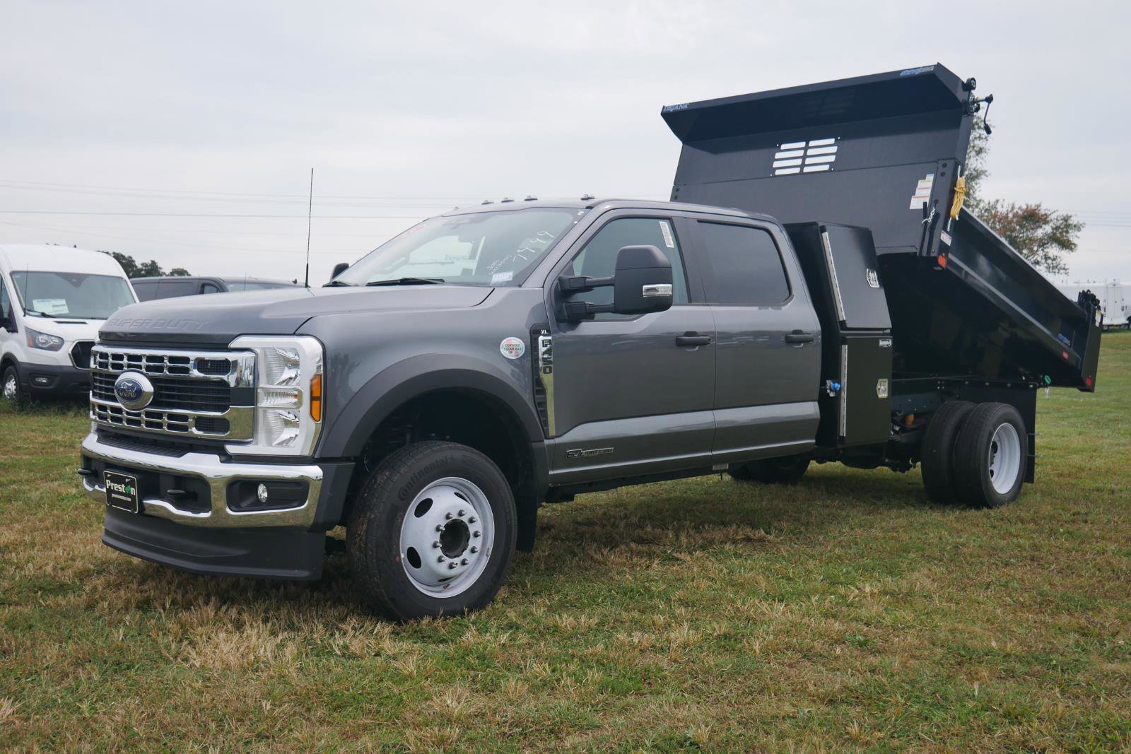 New 2024 Ford F450 XL