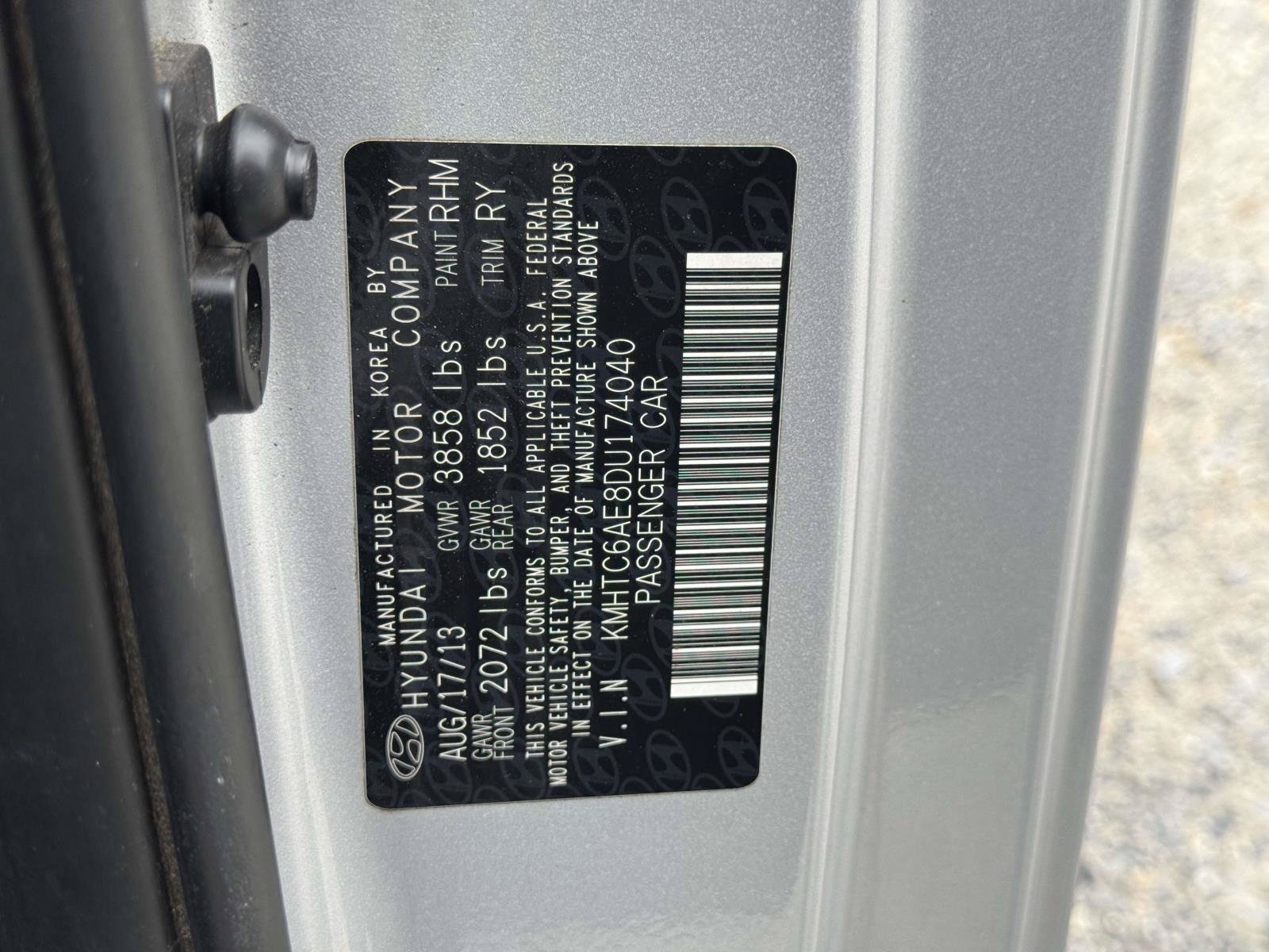 Used 2013 Hyundai Veloster Turbo FWD image 28