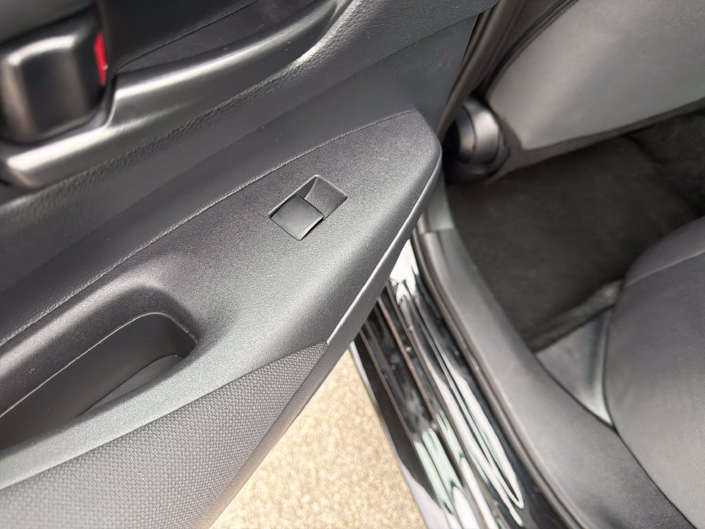 Used 2025 Toyota Corolla LE FWD image 36