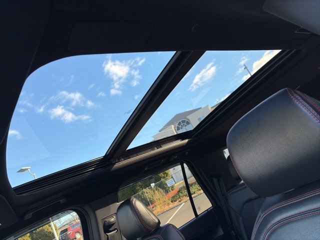 Used 2023 Ford Expedition Limited image 21