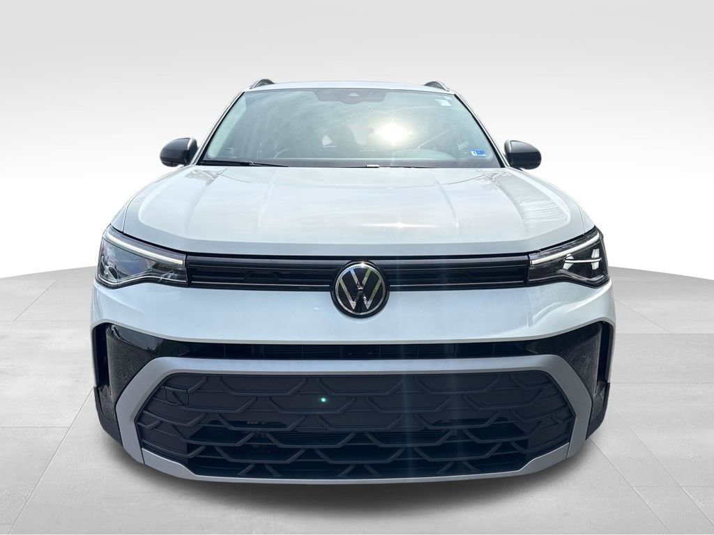 Used 2025 Volkswagen Taos S image 11