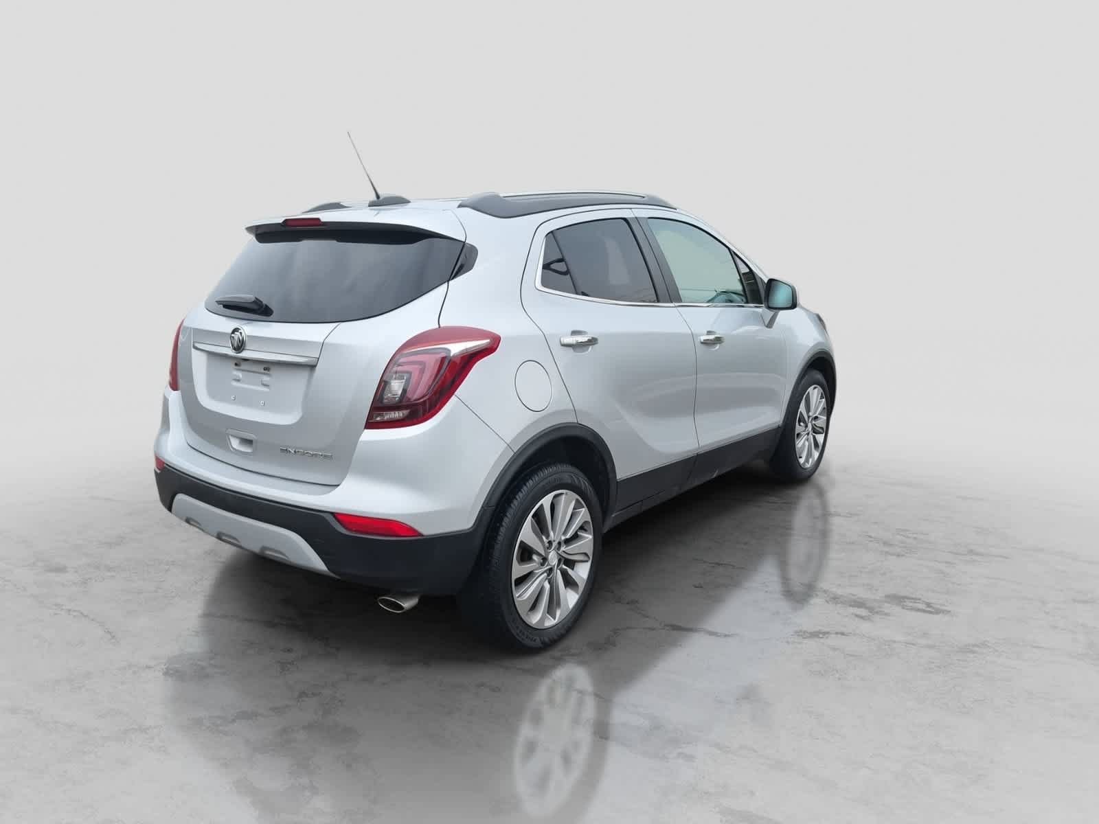 Used 2020 Buick Encore Preferred w/ Safety Package FWD image 8